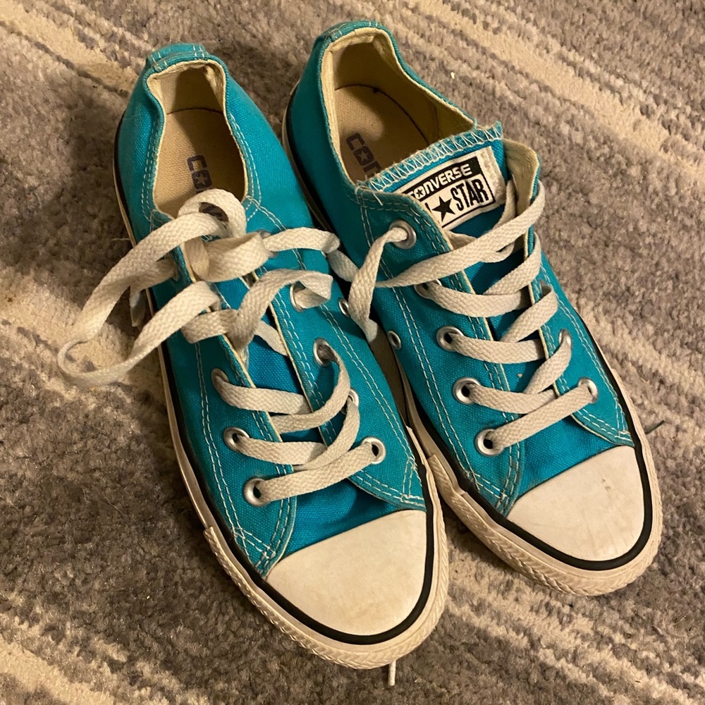 Aqua green converse